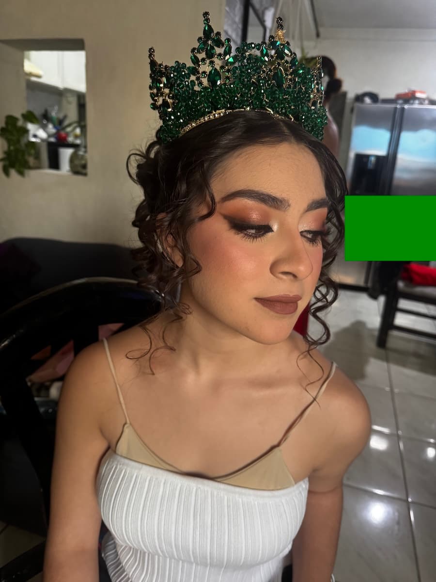 Maquillaje profesional para quinceañera en Guadalajara